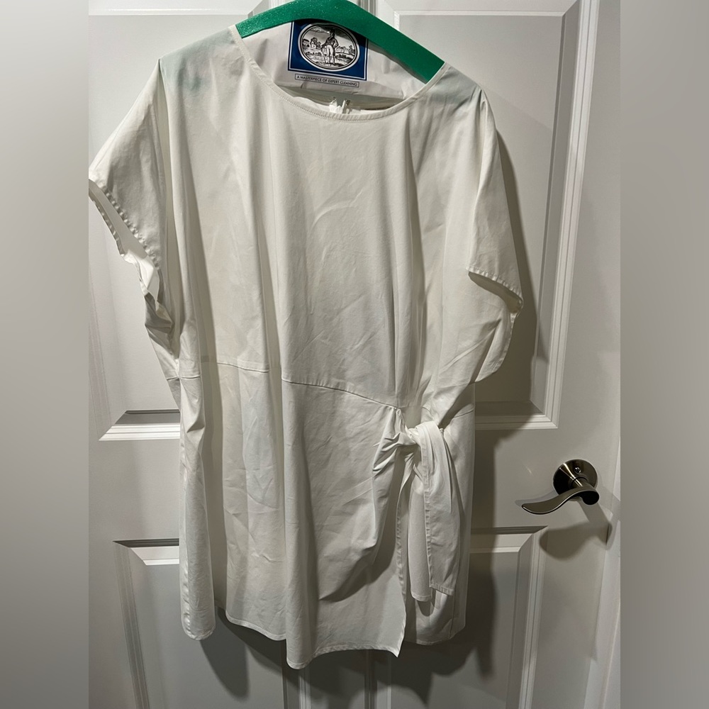 J Jill Christian Siriano White blouse with tie on front, EUC, size 2X